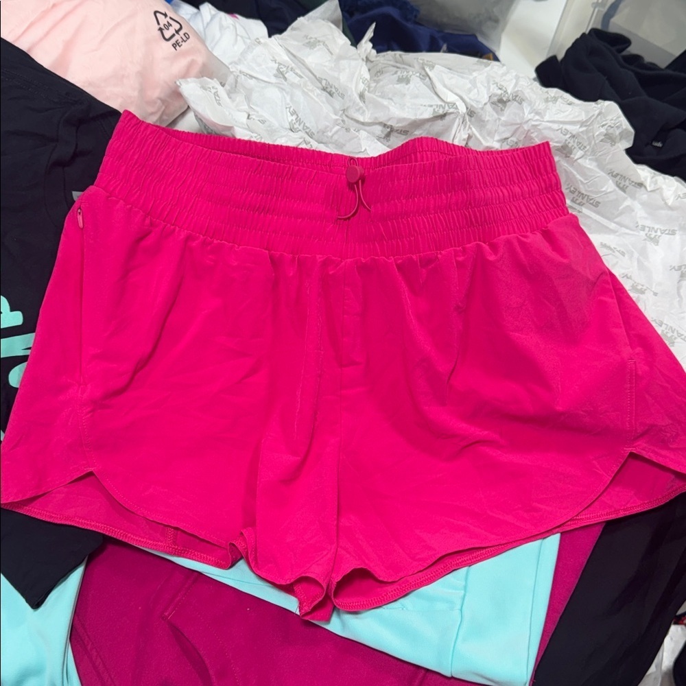 All In Motion Size Large Shorts